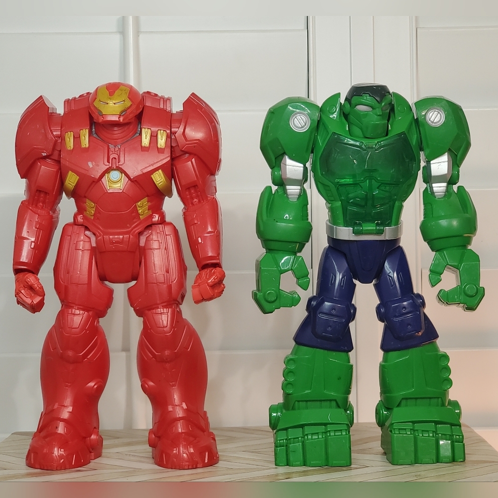Marvel Avengers Titan Hero Series Hulkbuster Iron Man & Mech Armor Hulk Figures